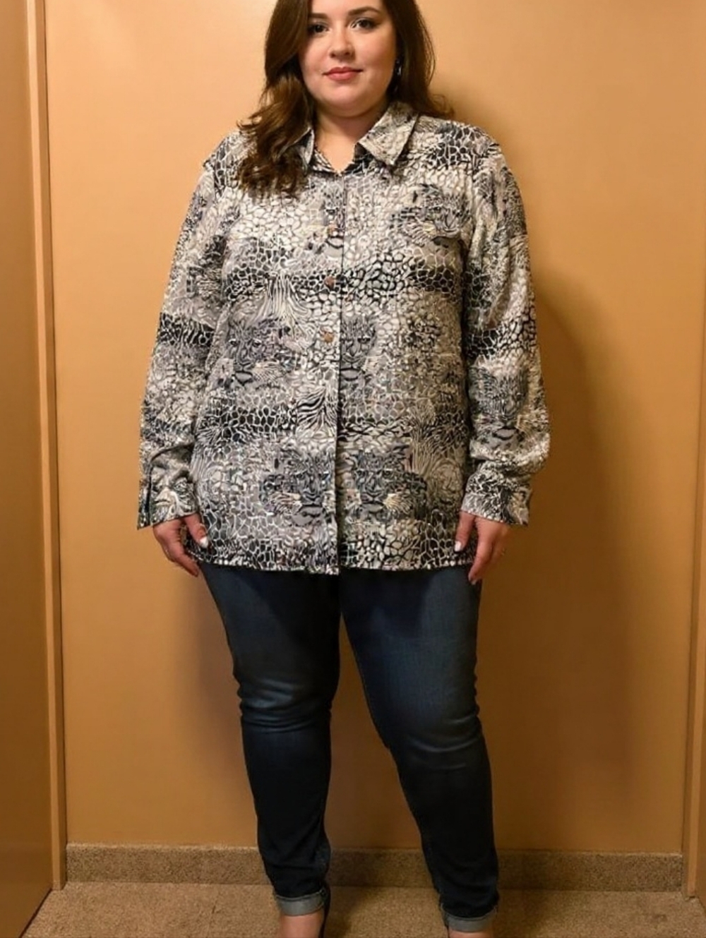 Alfred Dunner Black & Gray Cheetah Printed Button-Down Shirt XL